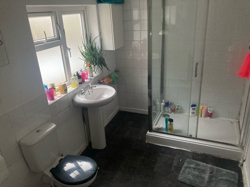 Room Webb Street in Bristol