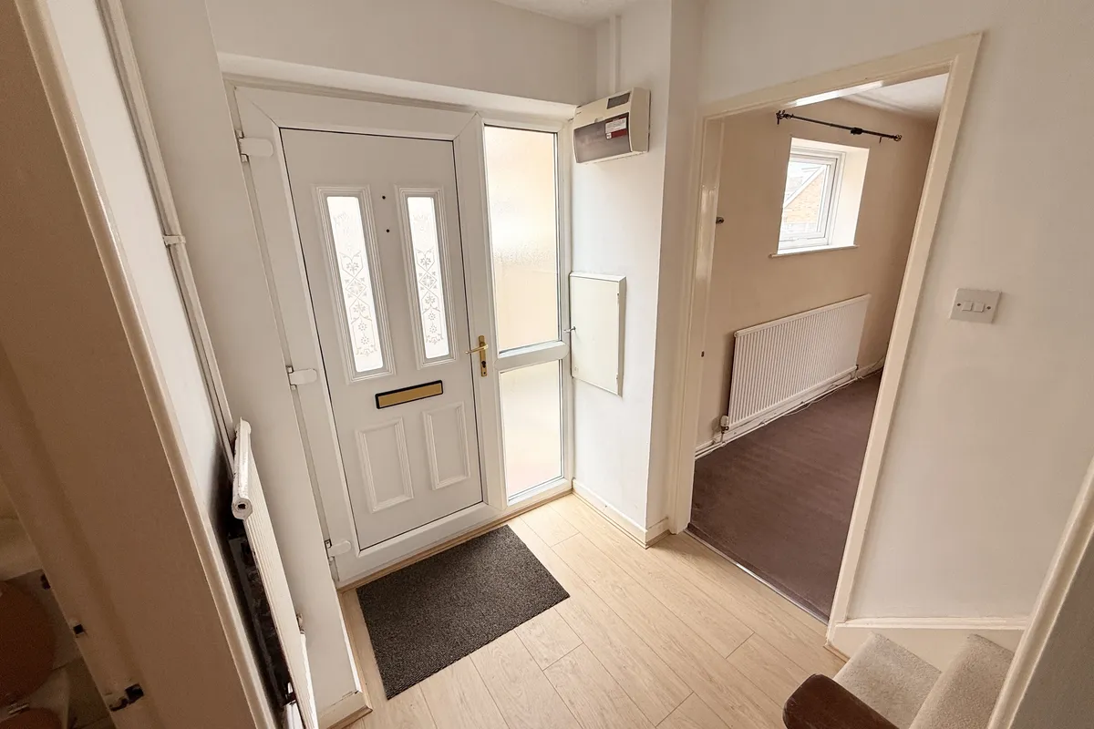 House Oakleigh Close in Raunds