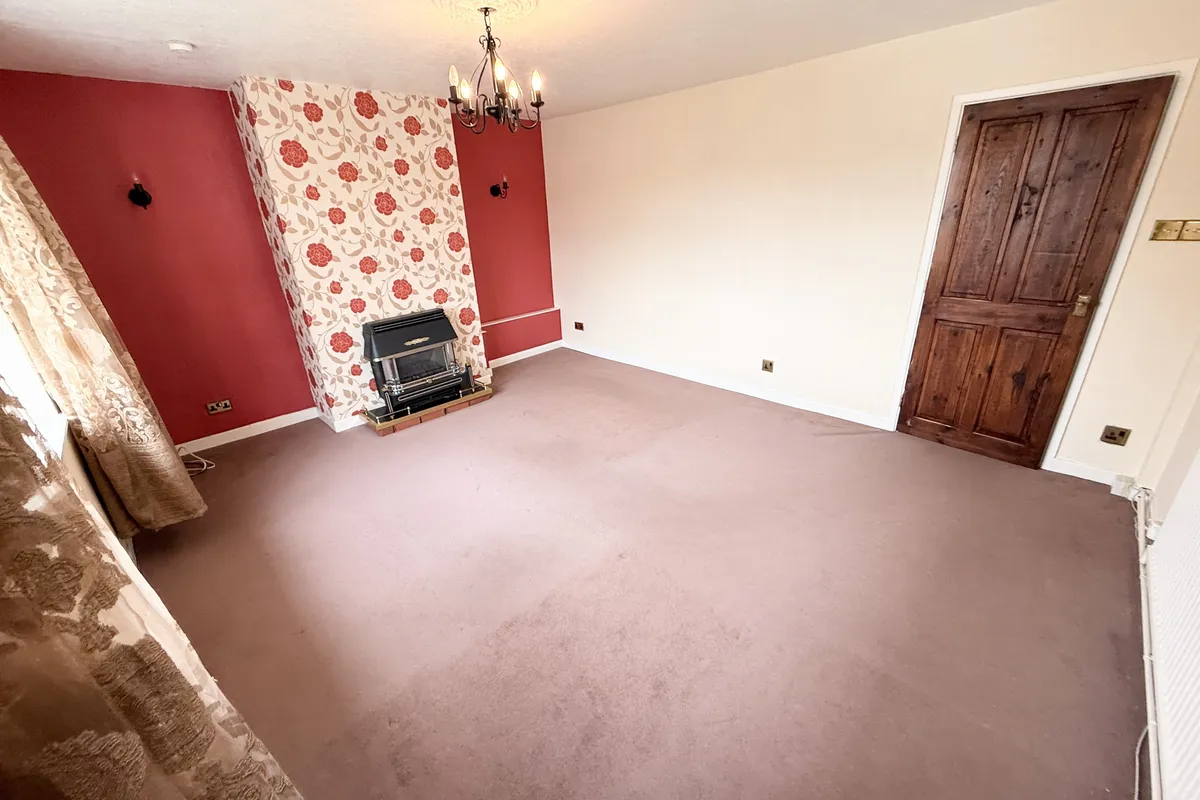 House Oakleigh Close in Raunds
