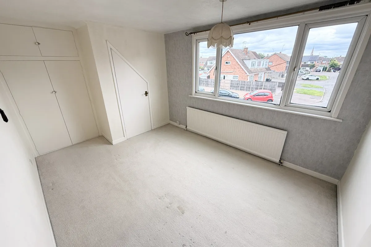 House Oakleigh Close in Raunds