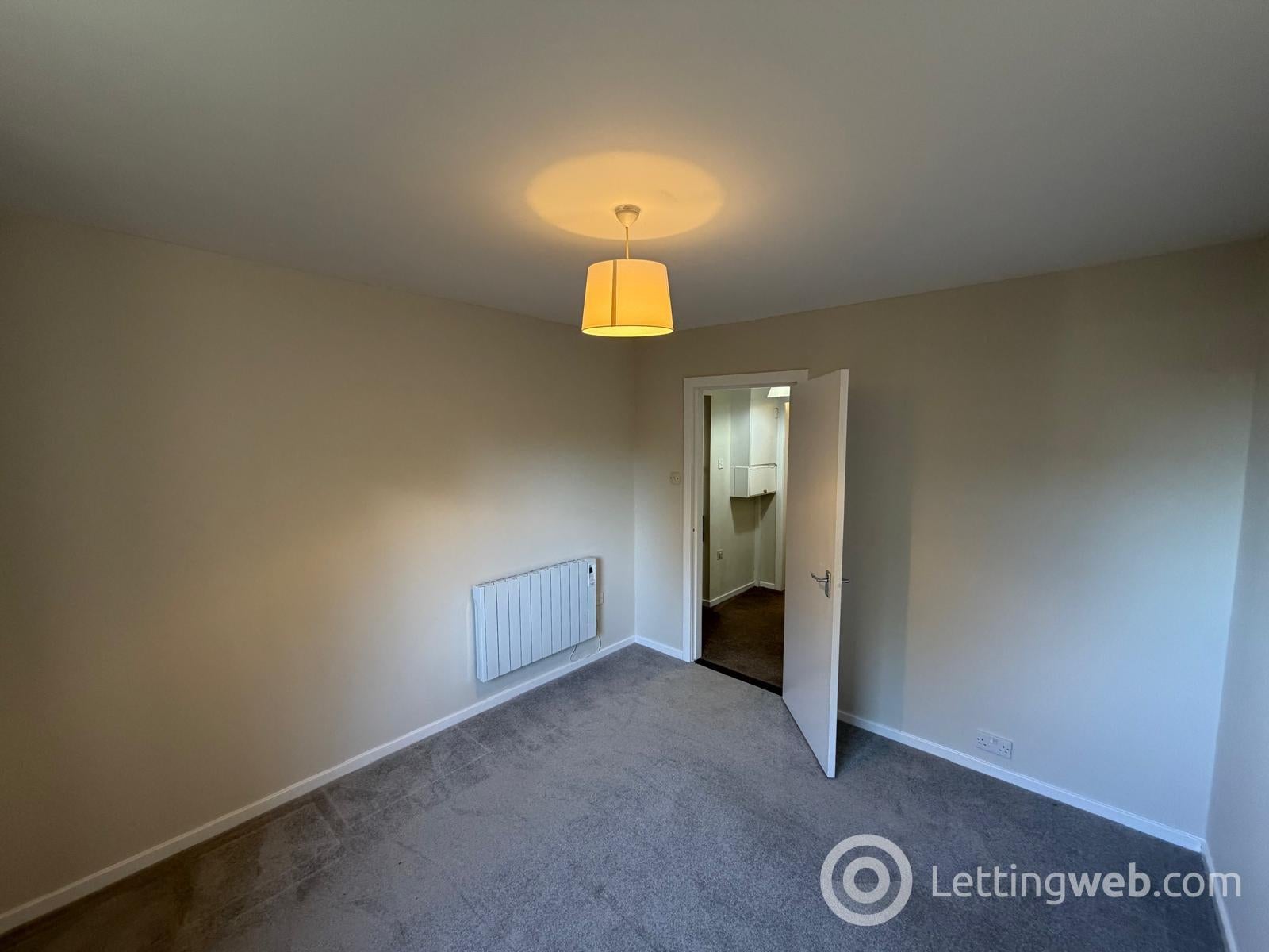 Flat Craigie Drive in Dundee