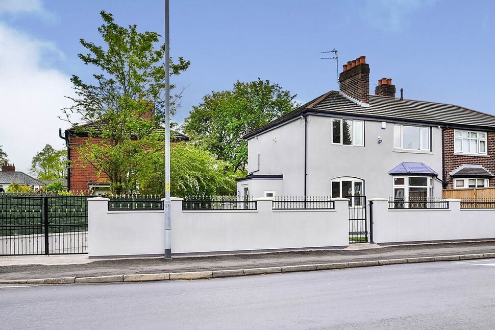 House Clayton Avenue in Manchester