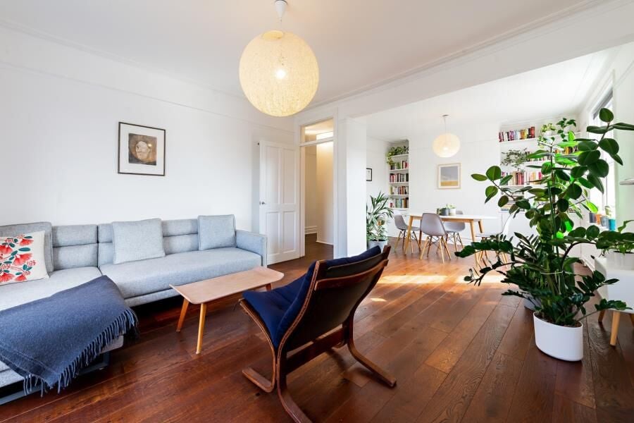 Flat Grantully Road in City of Westminster