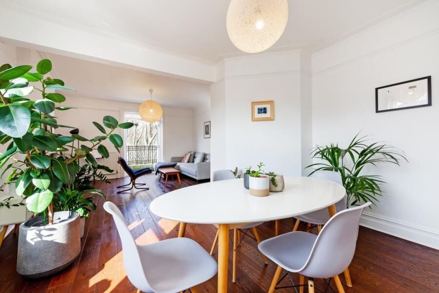 Flat Grantully Road in City of Westminster