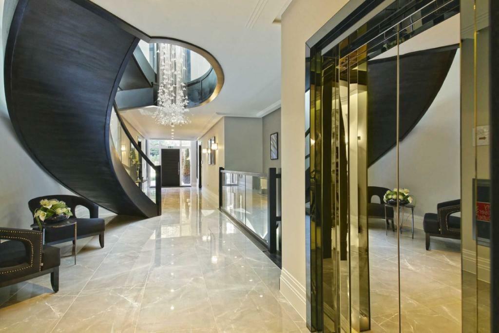 Flat Camlet Way in Greater London
