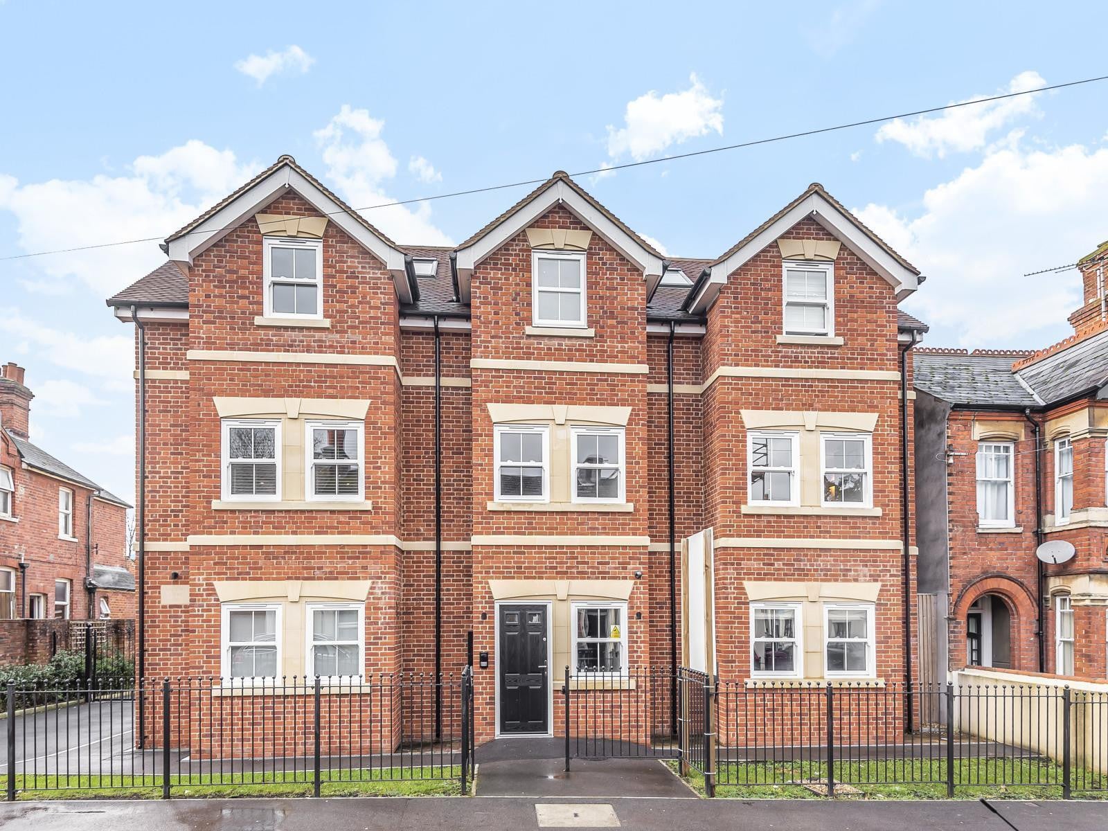 Flat Prospect Street in Reading
