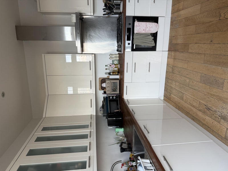 Room Cheverton Road in Greater London