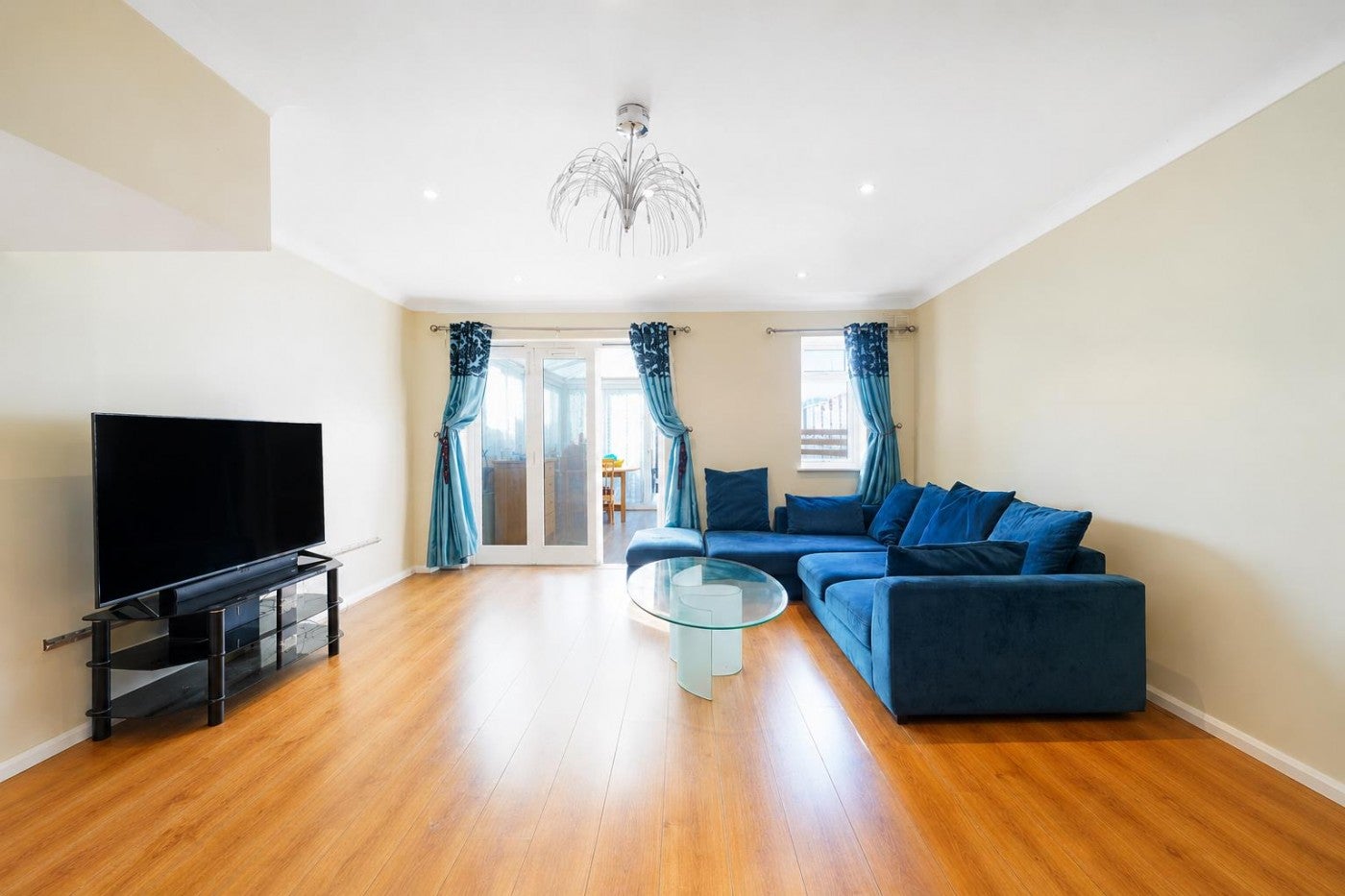 House Beechcroft Close in Greater London