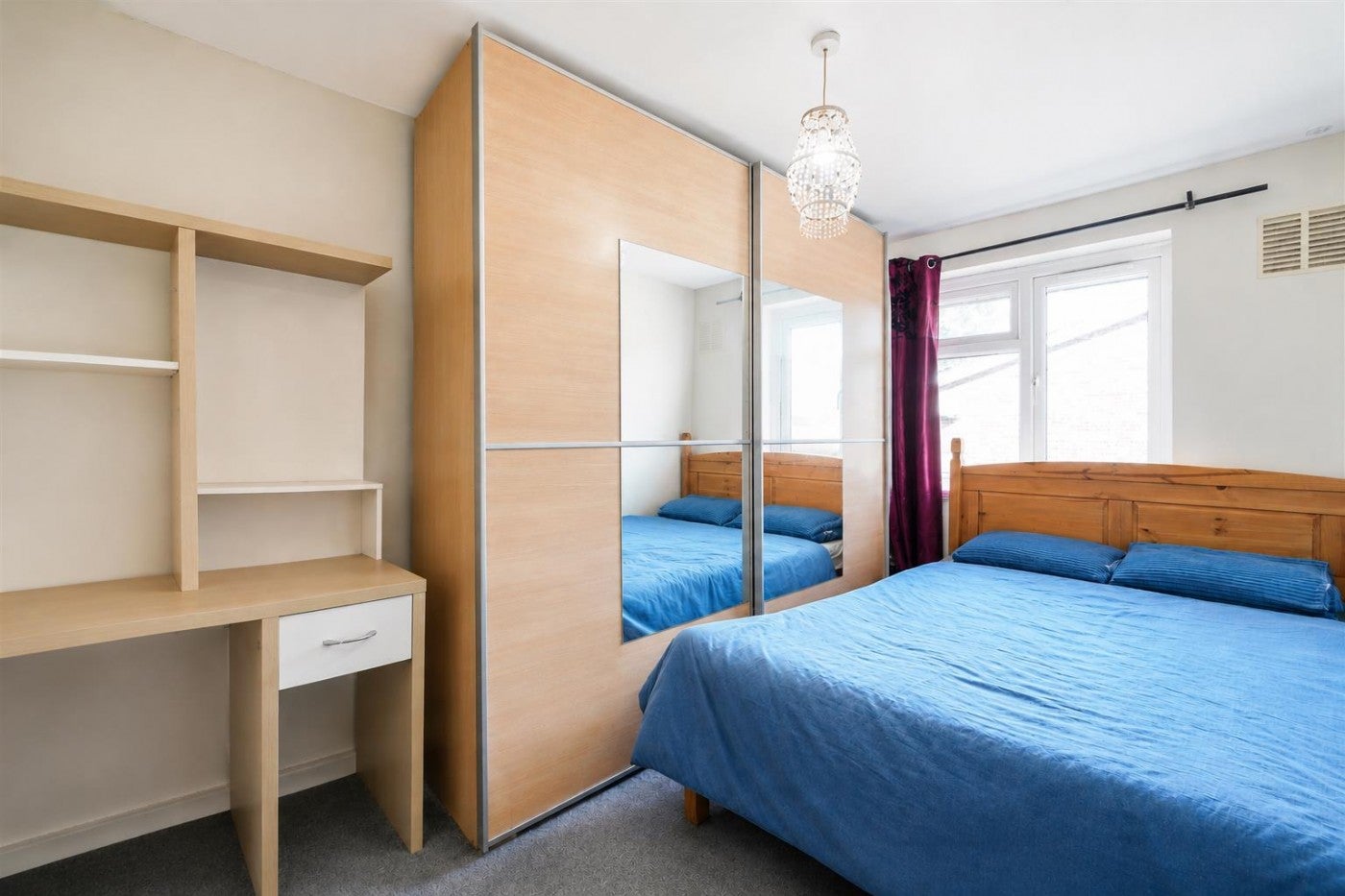 House Beechcroft Close in Greater London