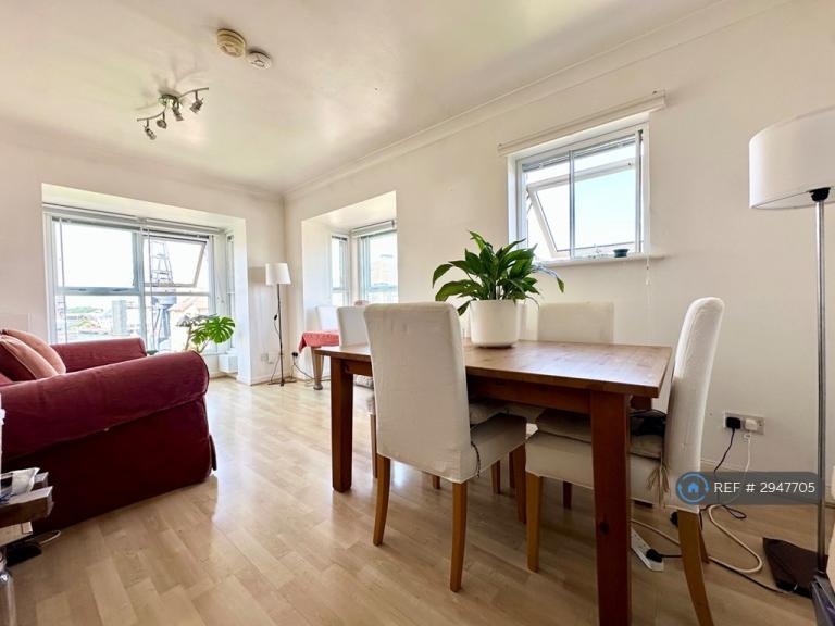 Flat Audley Drive in Greater London