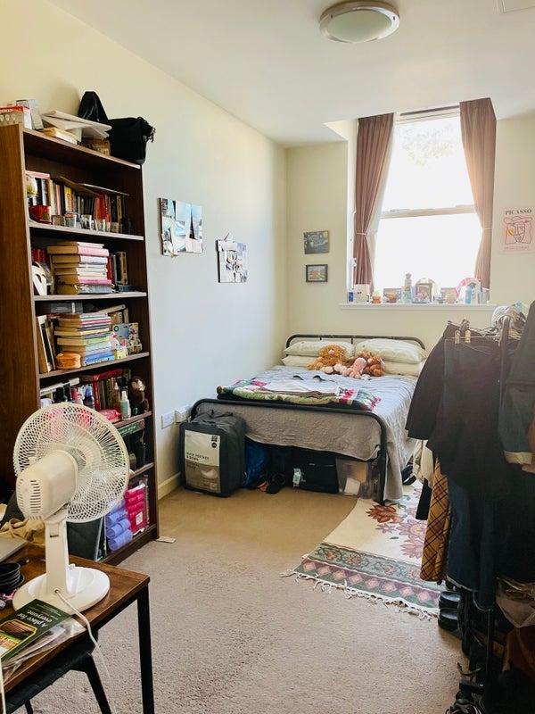 Room Duckmoor Road in Bristol