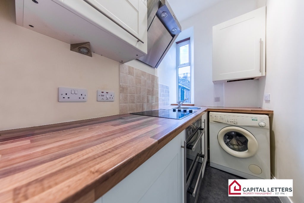 Flat Wallfield Place in Aberdeen City