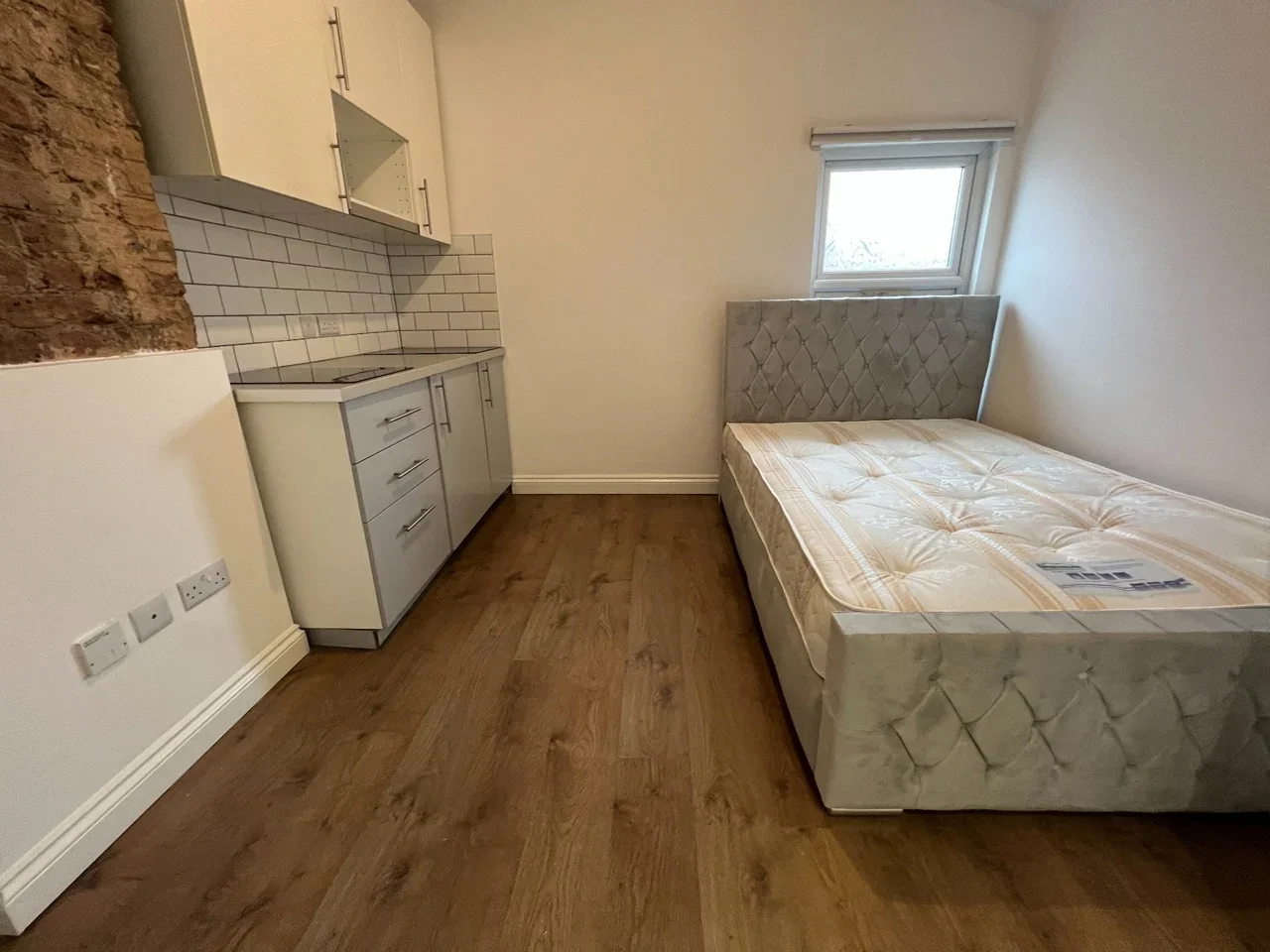 Flat Harrow Road in City of Westminster