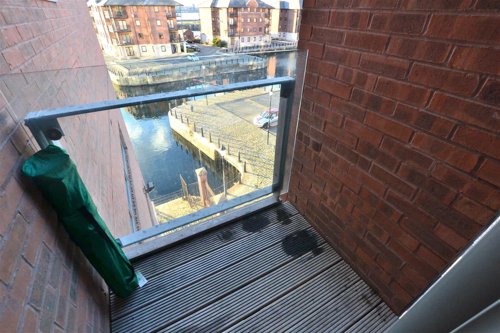 Flat New Quay in Liverpool