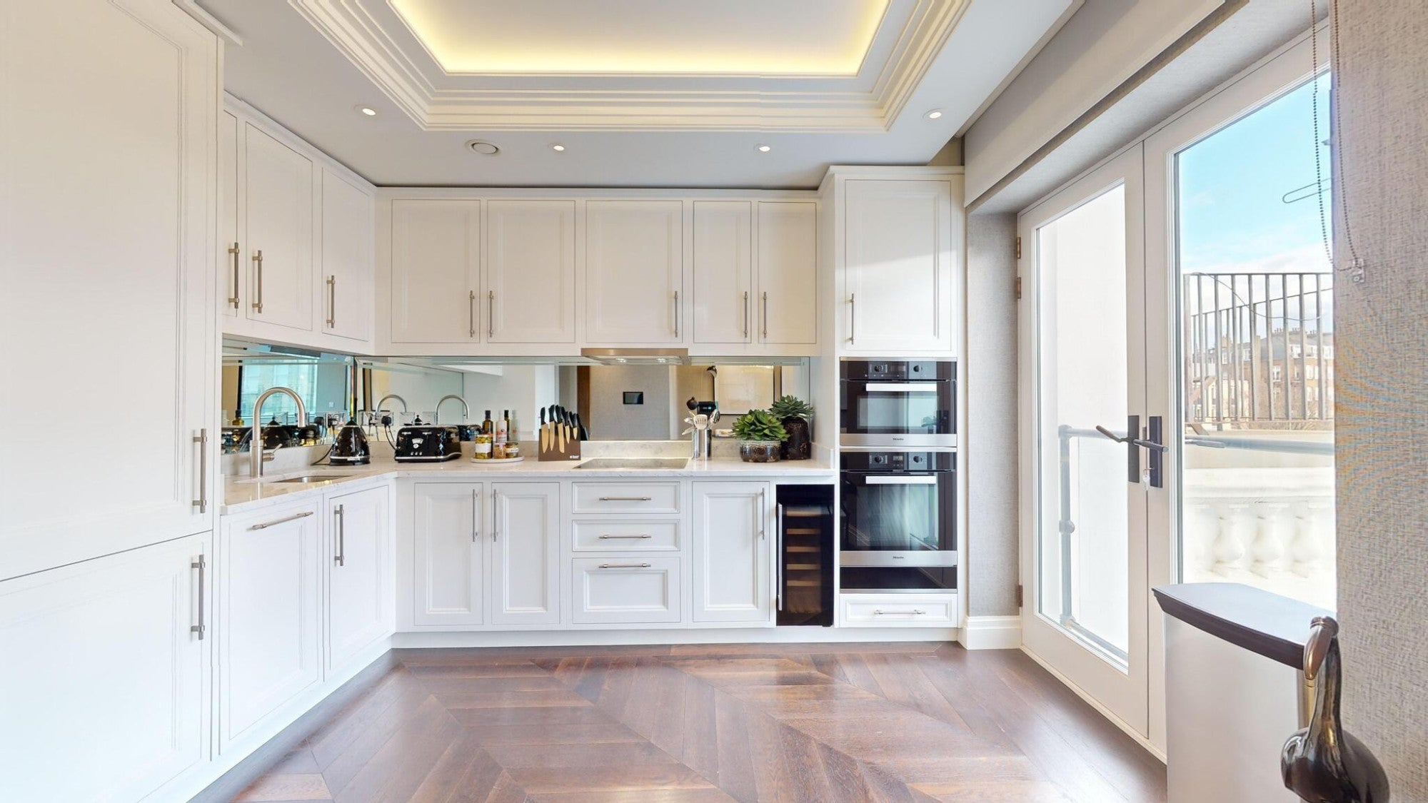 Flat Prince of Wales Terrace in Greater London