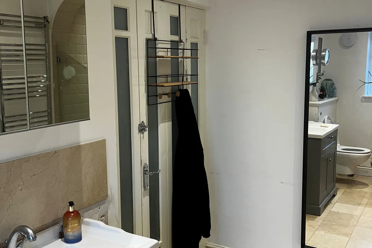 Room Regent Street in Watford