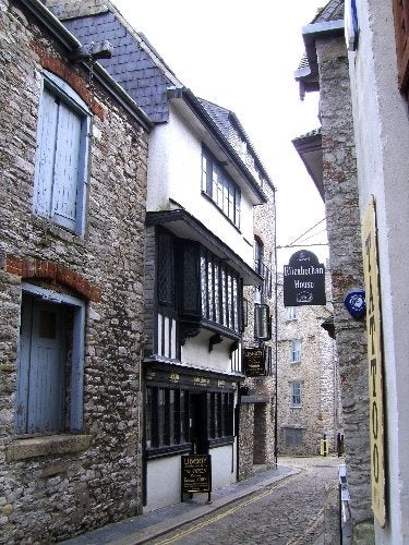 Flat New Street in Plymouth