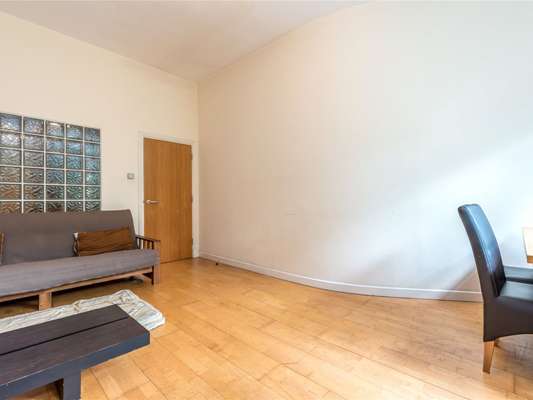 Flat Jerome Street in Greater London