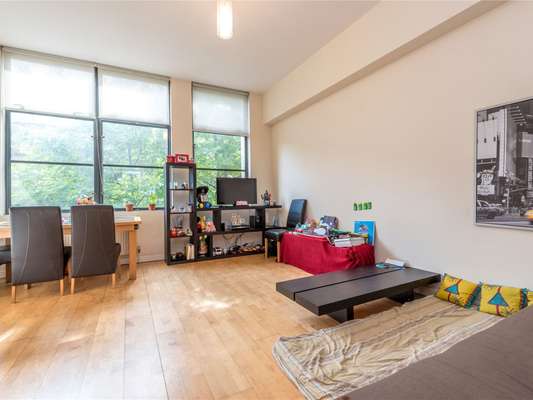 Flat Jerome Street in Greater London