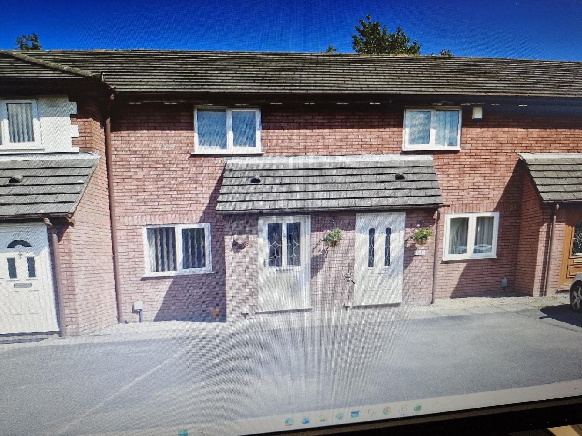 House Cwrt Llwyn Fedwen in Swansea