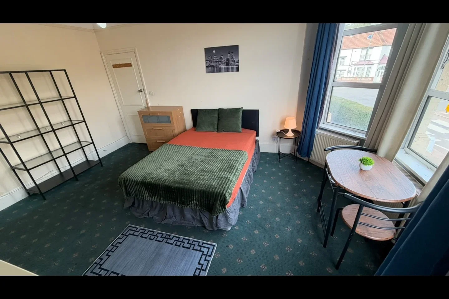 Room Wrottesley Road in Greater London