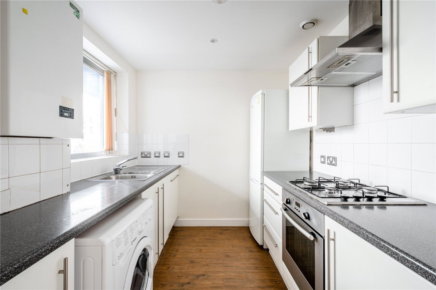 Flat Cambridge Heath Road in Greater London