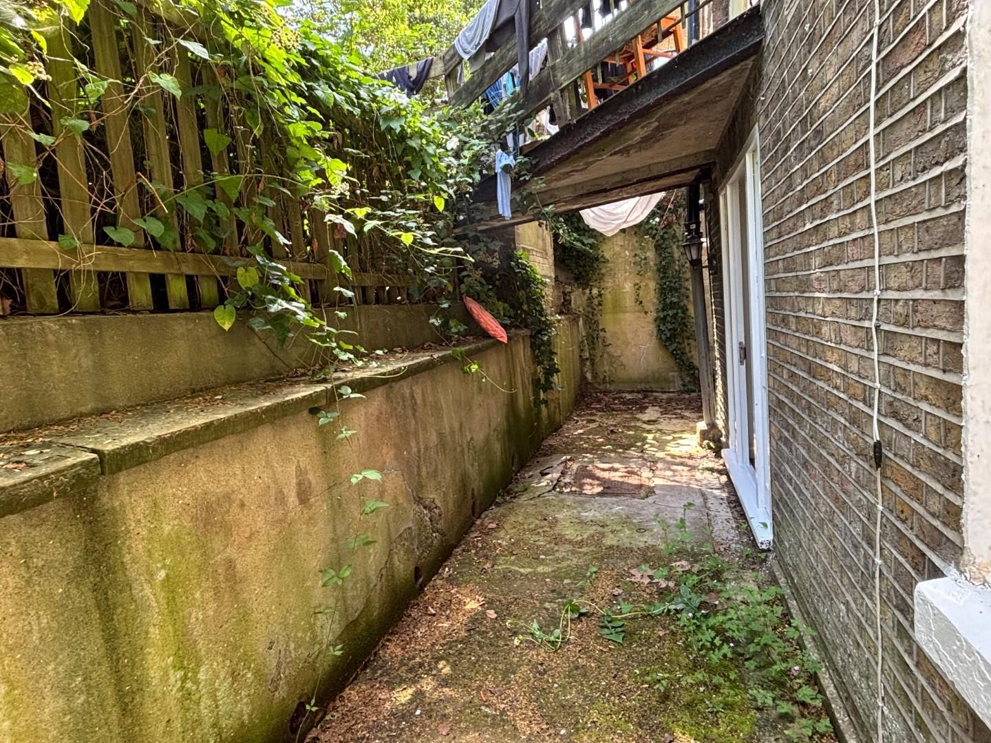 Flat Camberwell Grove in Greater London