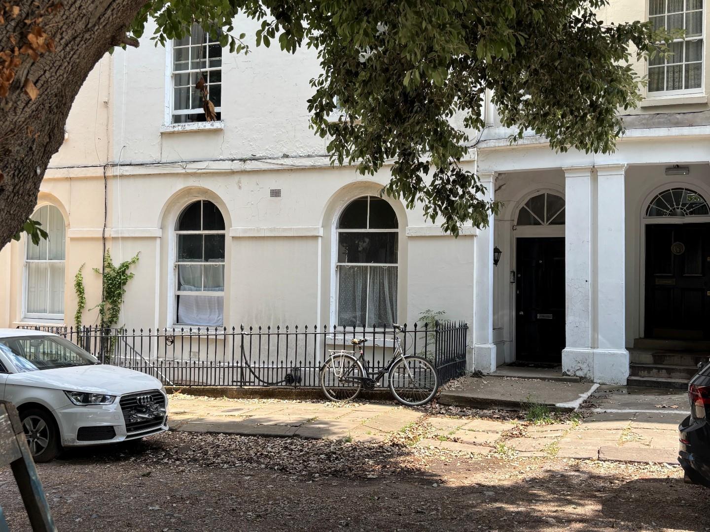 Flat Camberwell Grove in Greater London