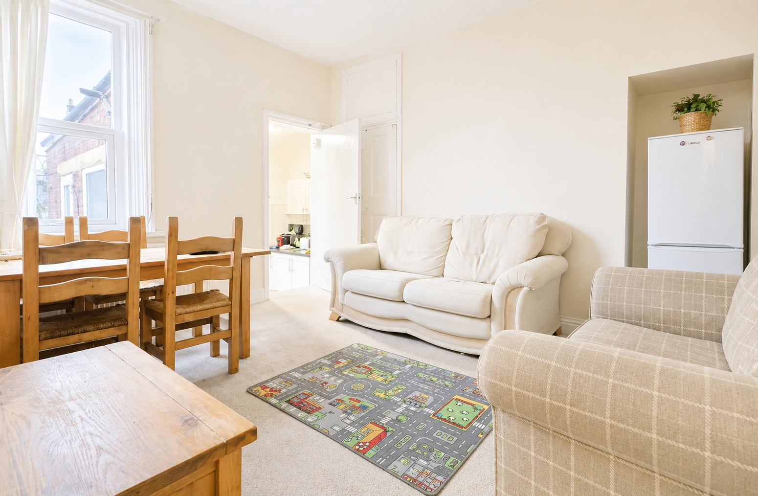 Flat Helmsley Road in Newcastle upon Tyne