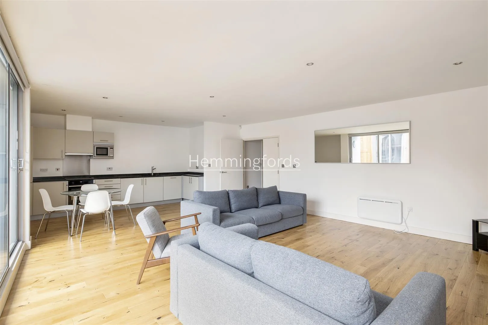 Flat Dereham Place in Greater London