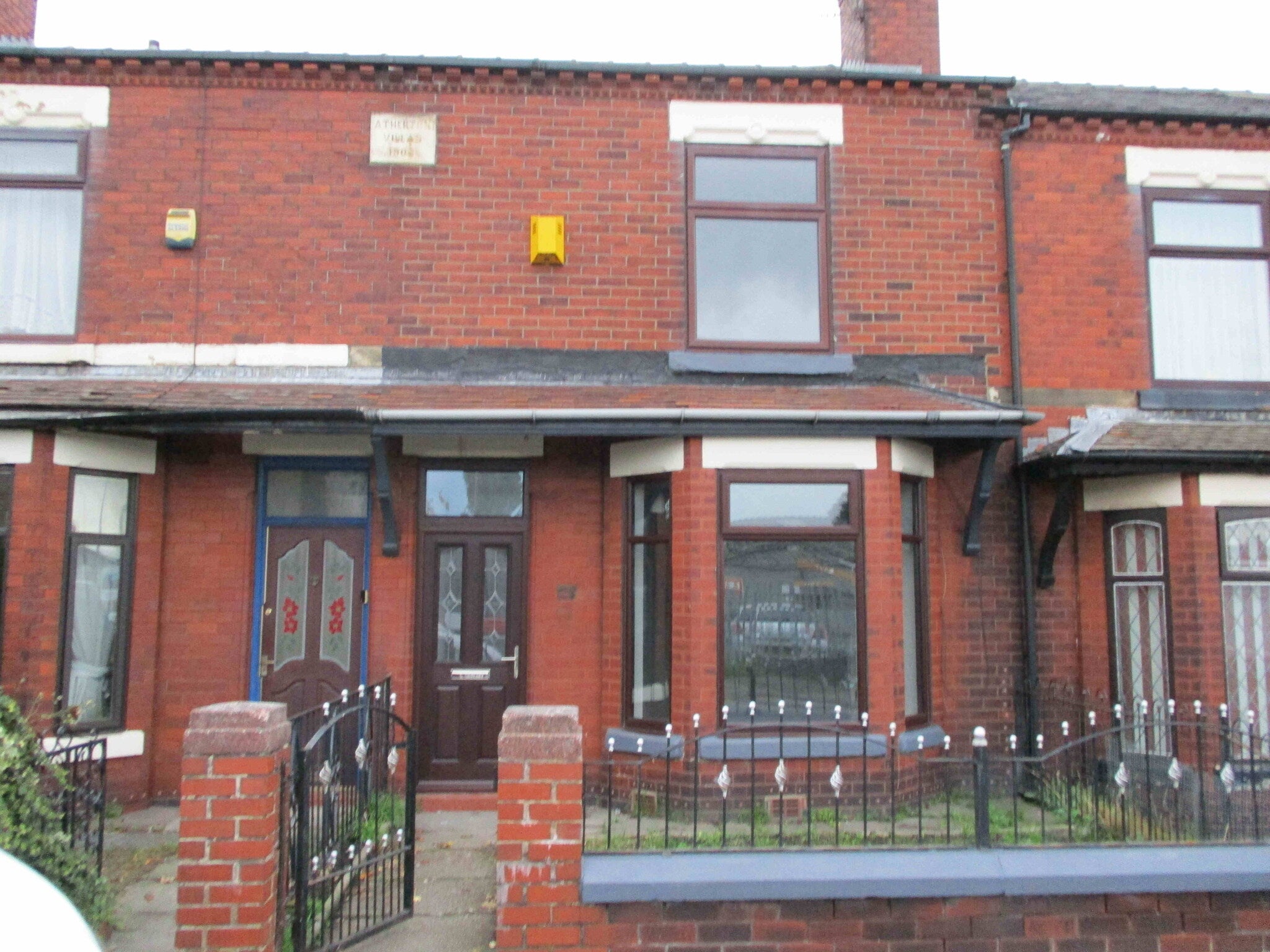 Flat Carrington Street in Leigh
