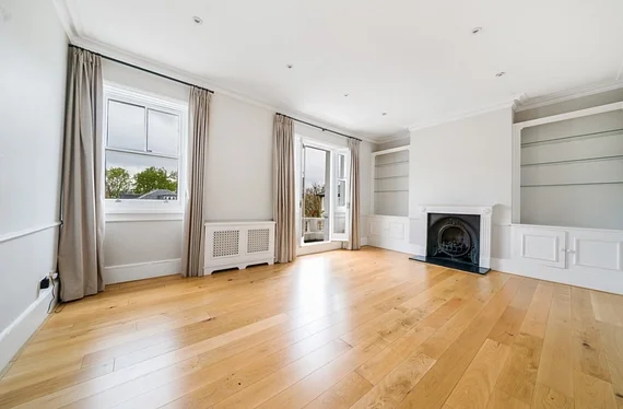 Flat Campden Hill Gardens in Greater London