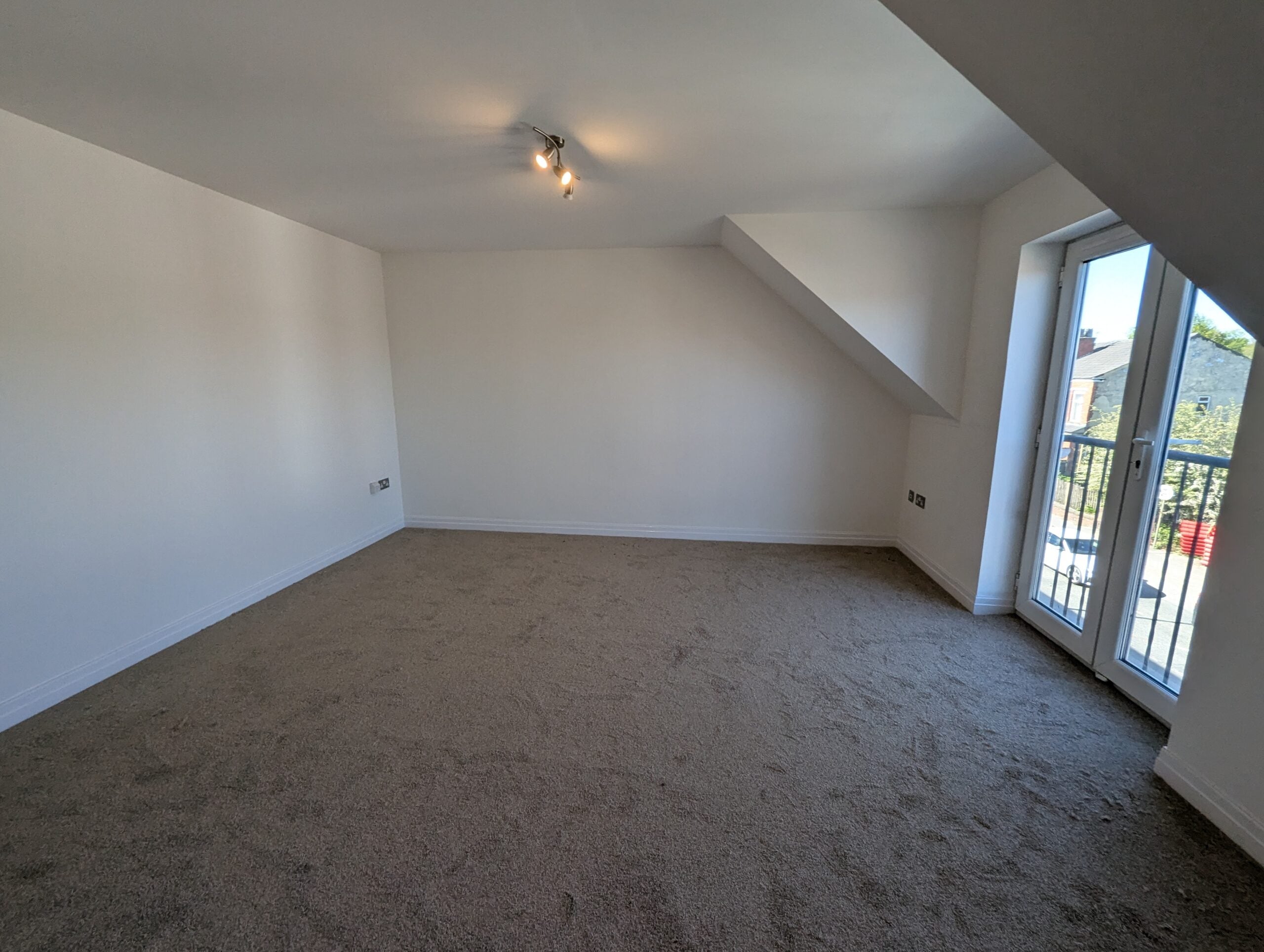 Flat Manchester Road West in Salford