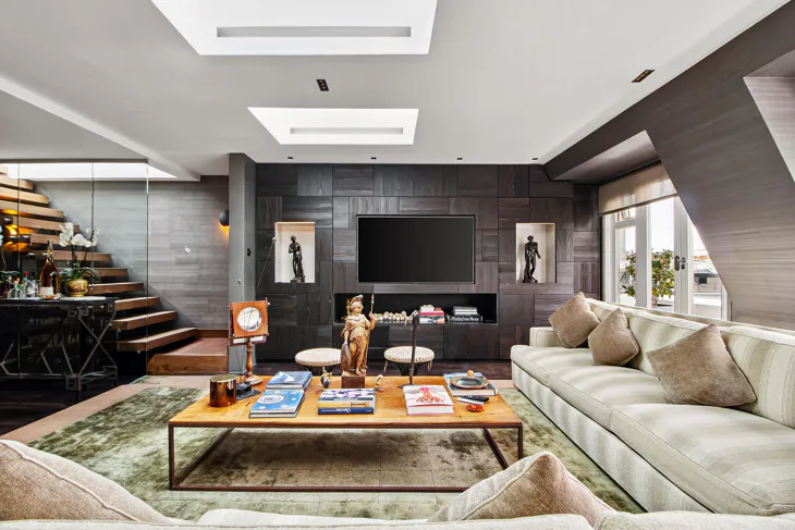Flat Cornwall Gardens in Greater London