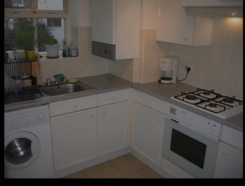 Flat Vauxhall Grove in Greater London