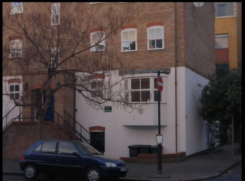 Flat Vauxhall Grove in Greater London