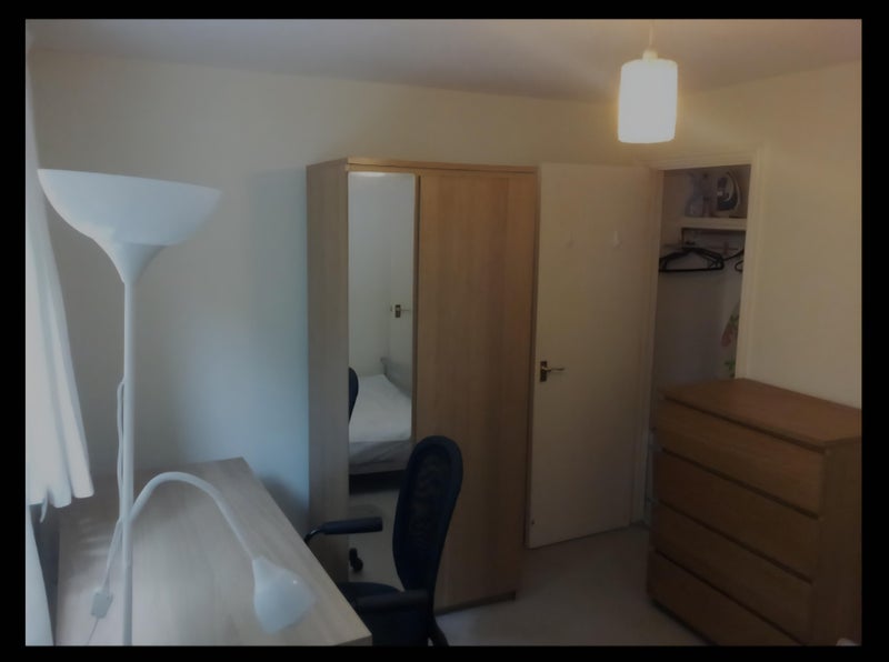 Flat Vauxhall Grove in Greater London