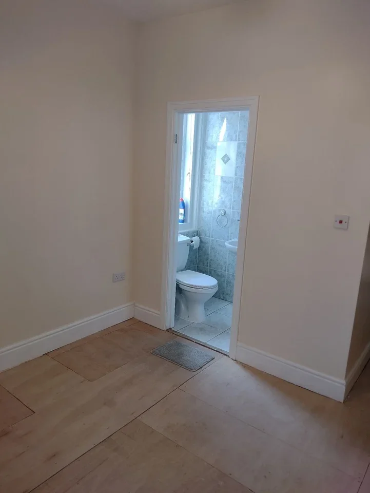 Room Albert Road in Blackpool