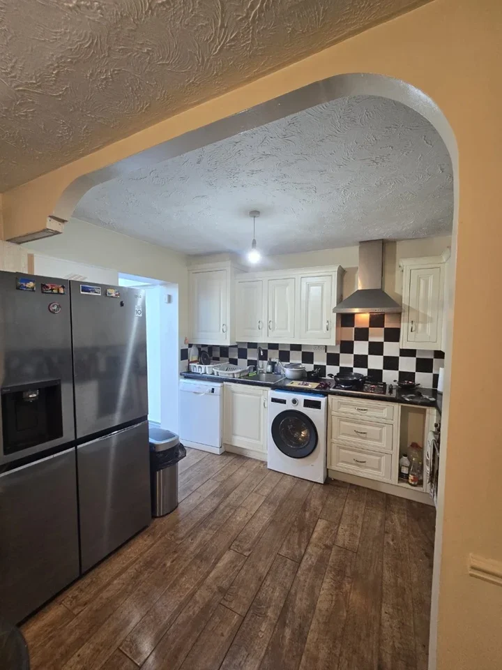 Room Heathfield Park Drive in Greater London
