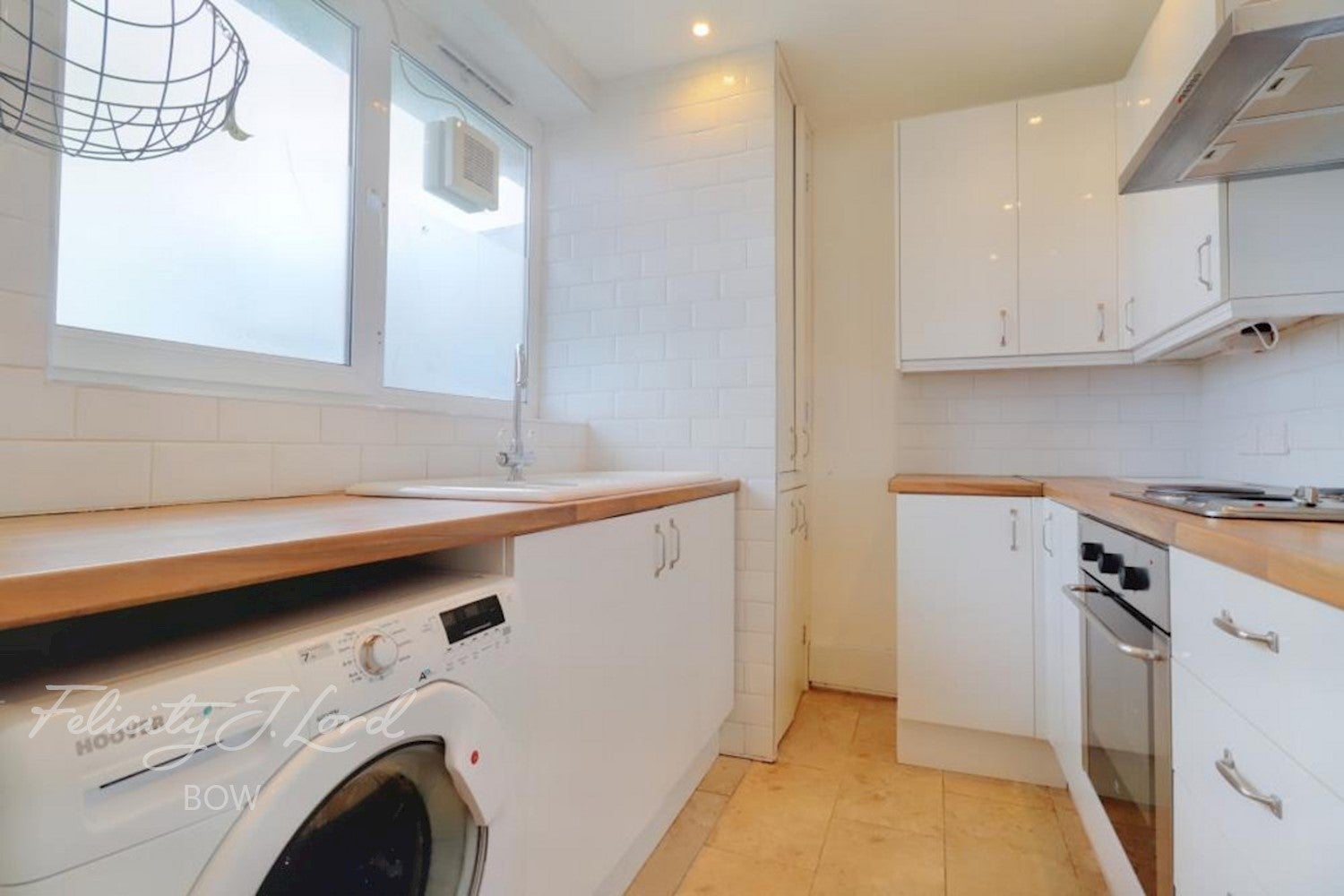 Flat Harford Street in Greater London