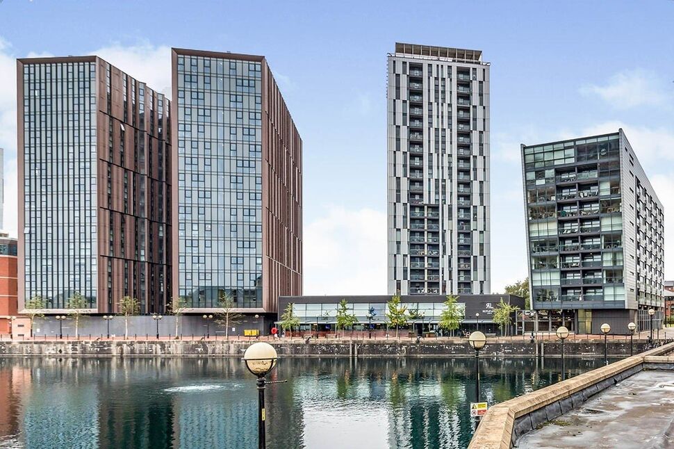 Flat The Quays in Salford
