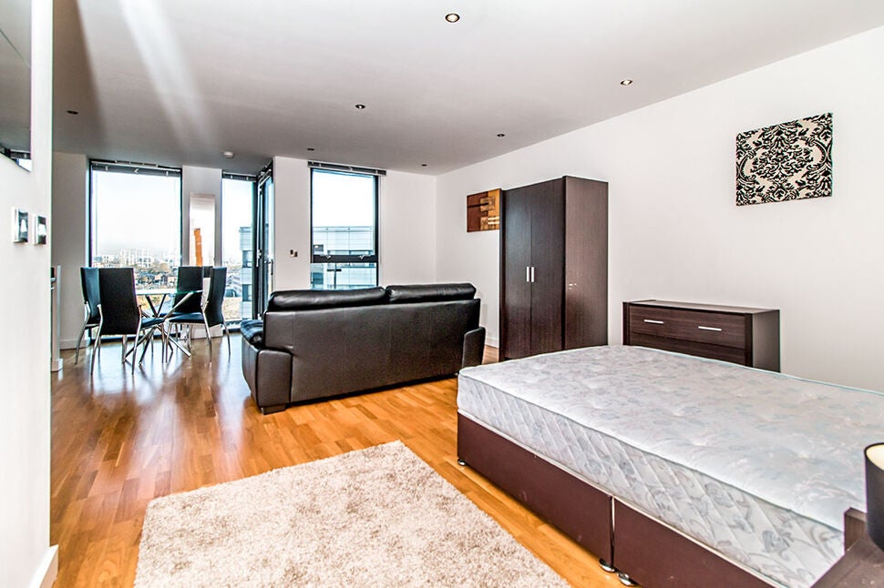 Flat The Quays in Salford