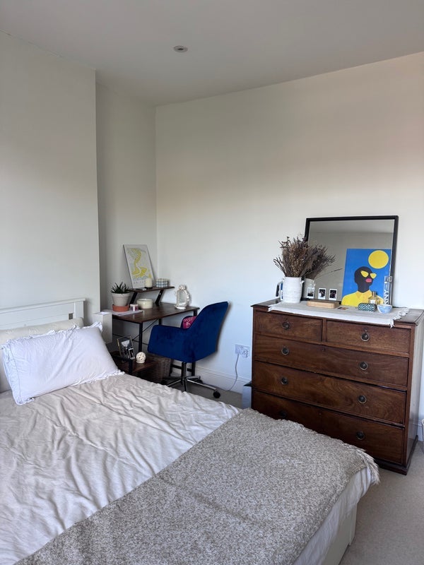 Room Cloudesley Street in Greater London
