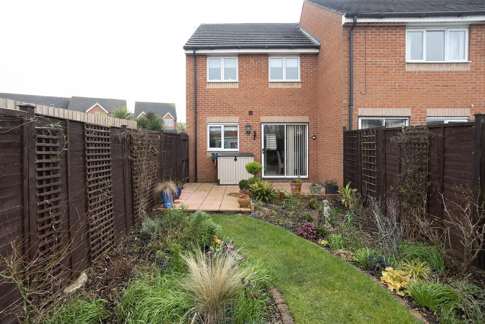 Flat Woodbreach Drive in Harborough