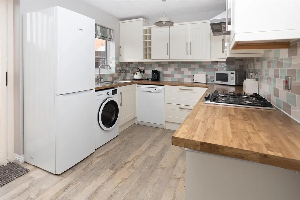 Flat Woodbreach Drive in Harborough