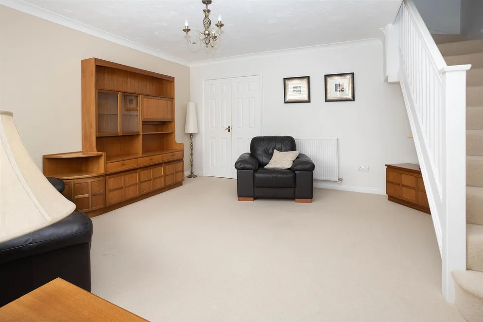 Flat Woodbreach Drive in Harborough