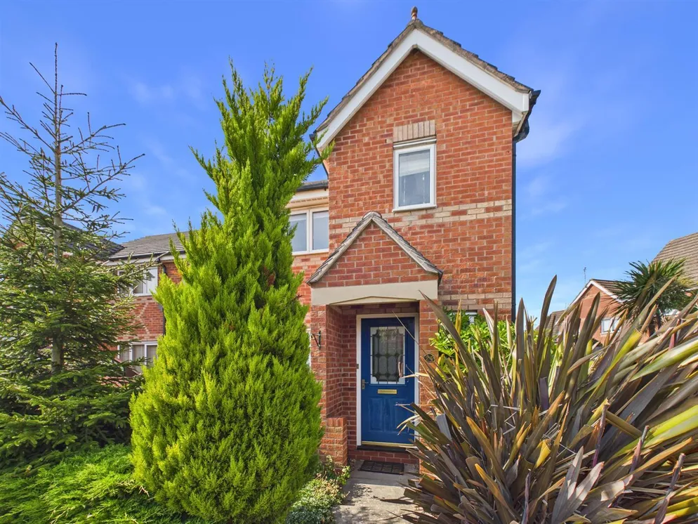 House Woodbreach Drive in Harborough