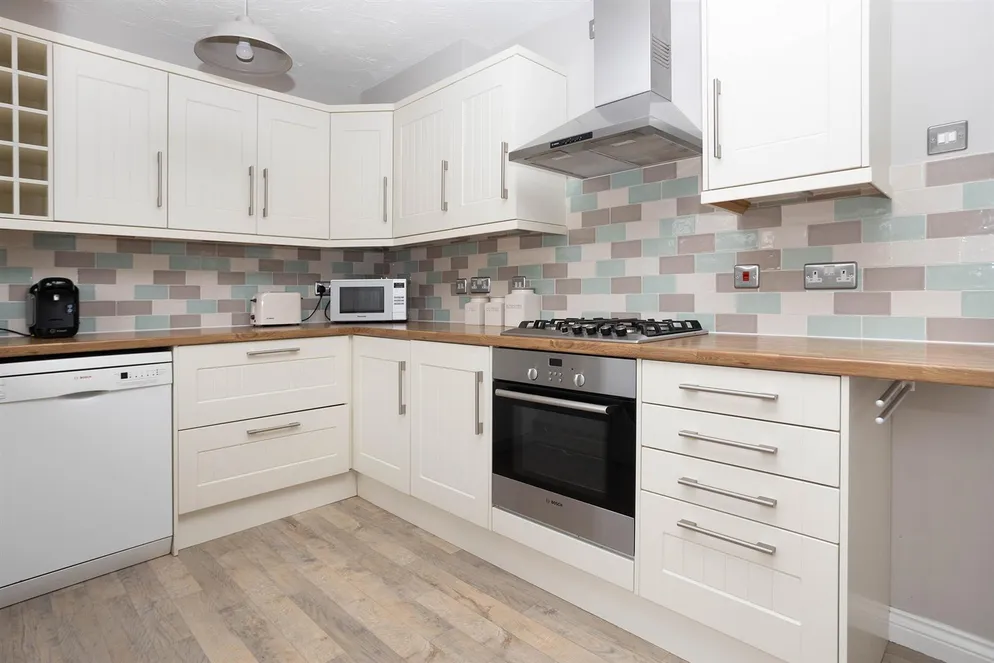Flat Woodbreach Drive in Harborough