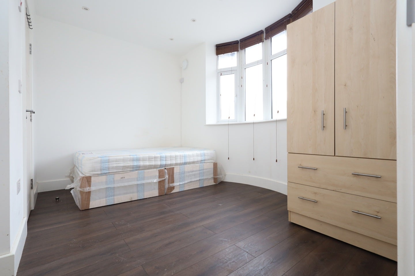 Room Bishop's Road in Greater London