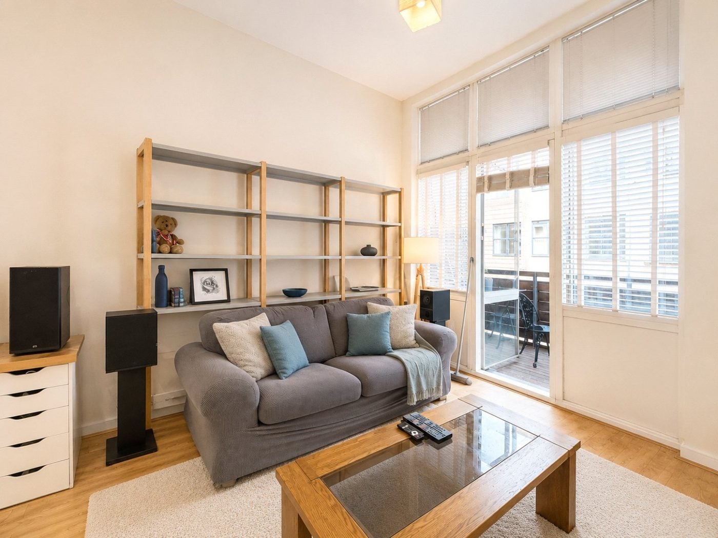 Flat Thomas Lane in Bristol